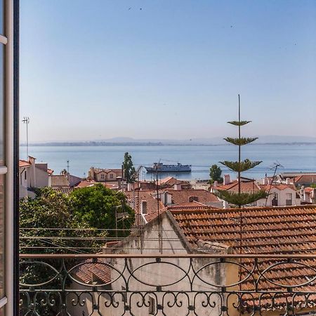 Amazing River View In Historical Lisbon Lisboa Exterior foto